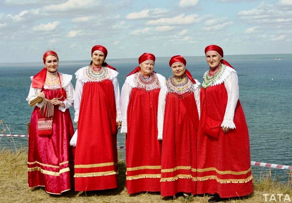 Никольский ансамбль «Каравон» успешно выступил в двух фестивалях