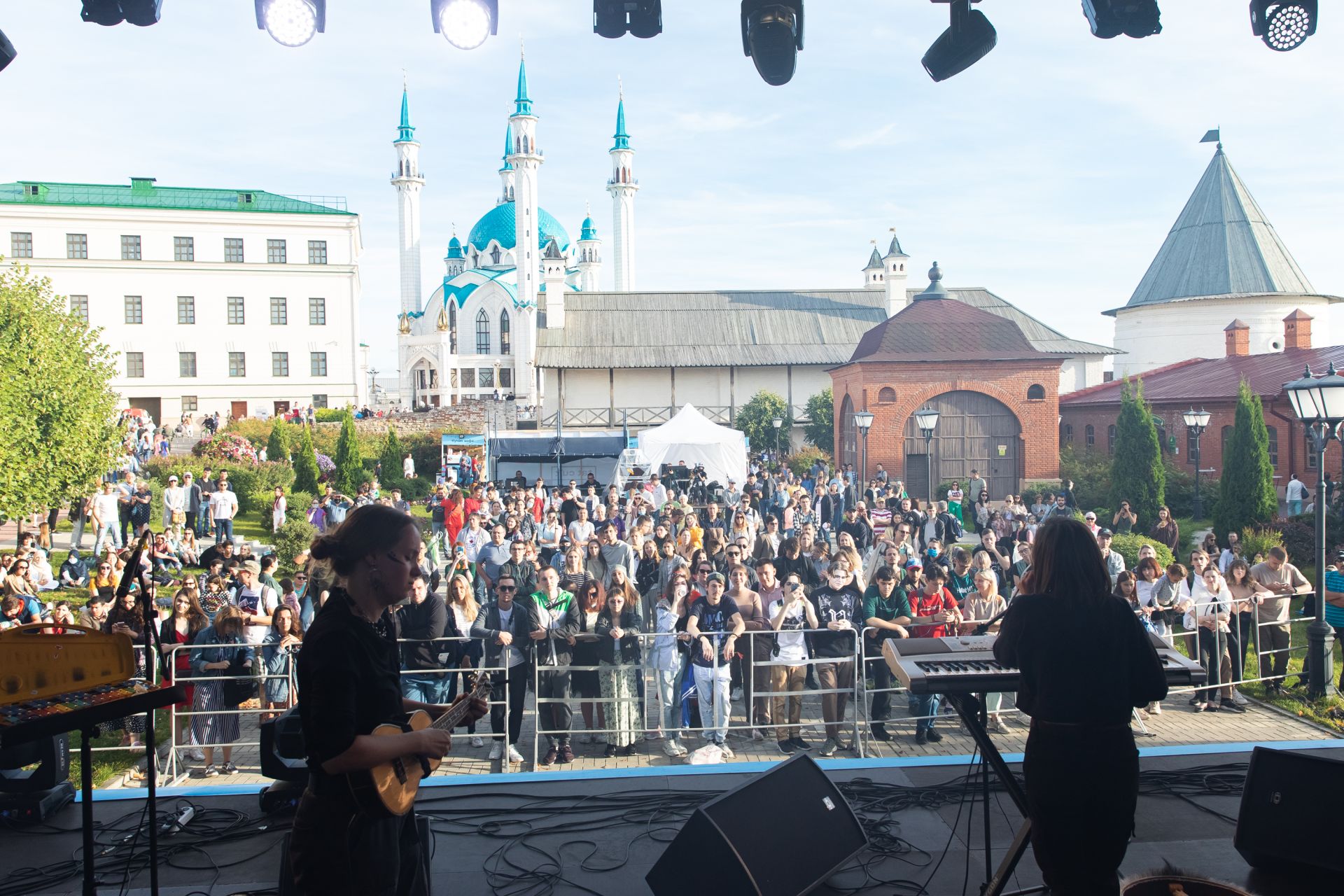 Живая татарская музыка и модный показ национальной одежды: в Казанском Кремле пройдет фестиваль «ДәртФест»