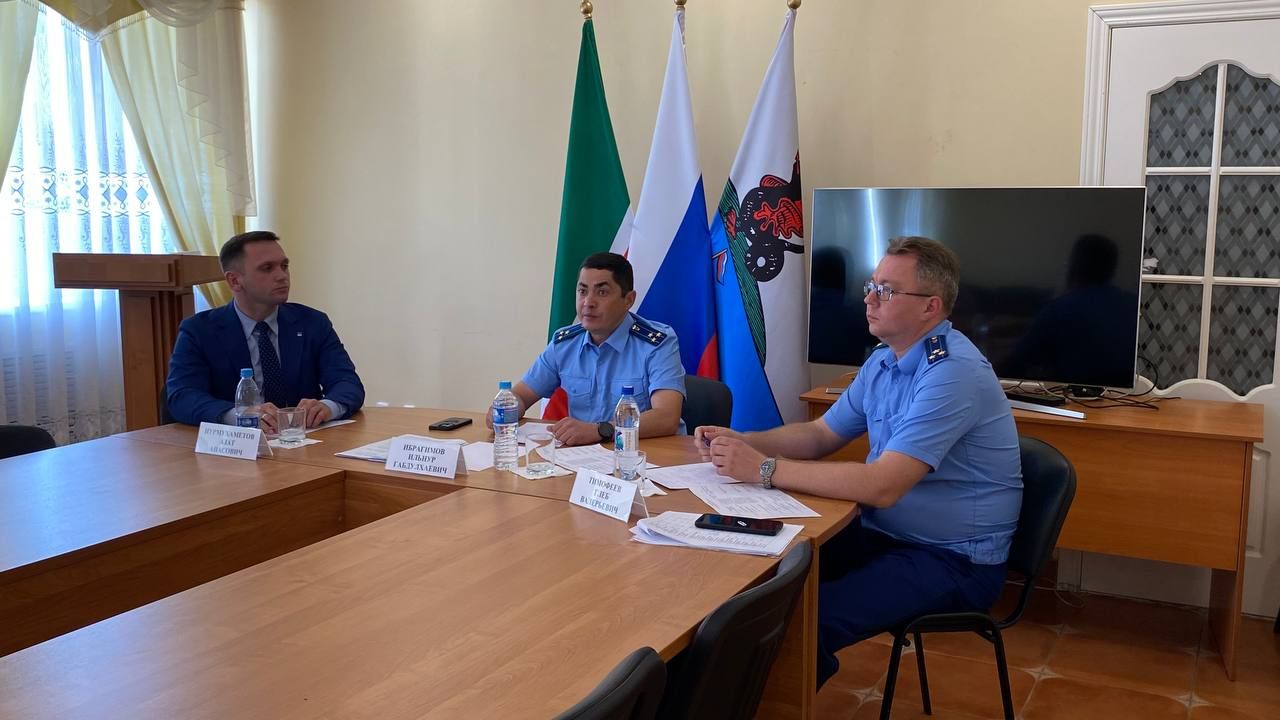 В Лаишевском районе Татарстана прошел прием граждан заместителем прокурора РТ
