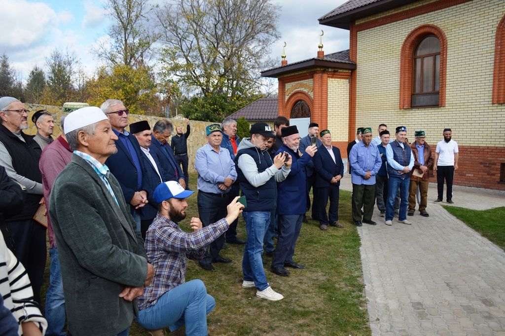 В Каипах прошло торжественное открытие родника