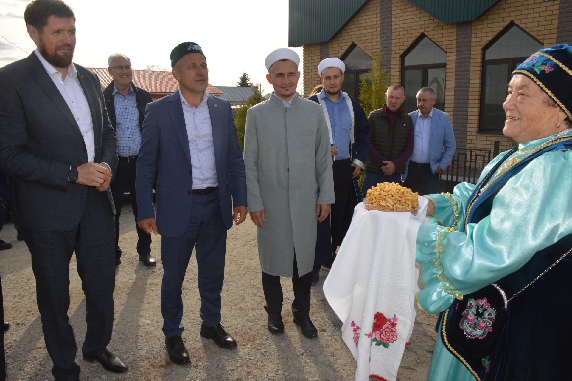 Сегодня в Кирби, на территории мечети, открыли родник «Чишмэ»