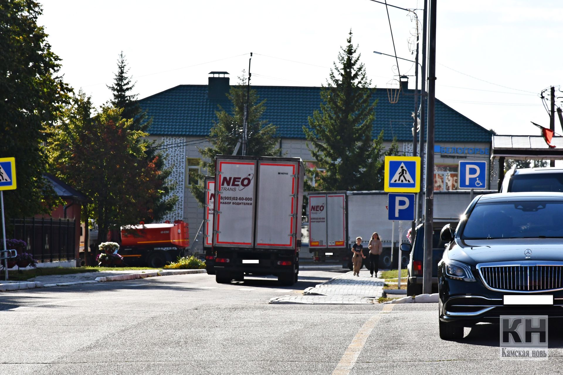 Три фуры по 20 тонн гумпомощи отправили сегодня из Лаишево на новые территории России