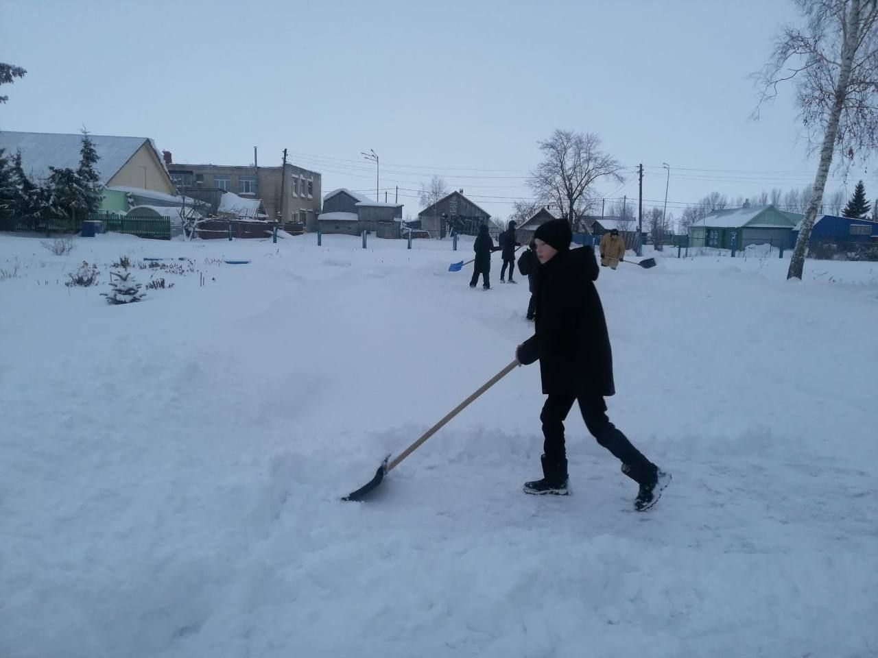 Как справлялись со снежной стихией в Именьковской школе