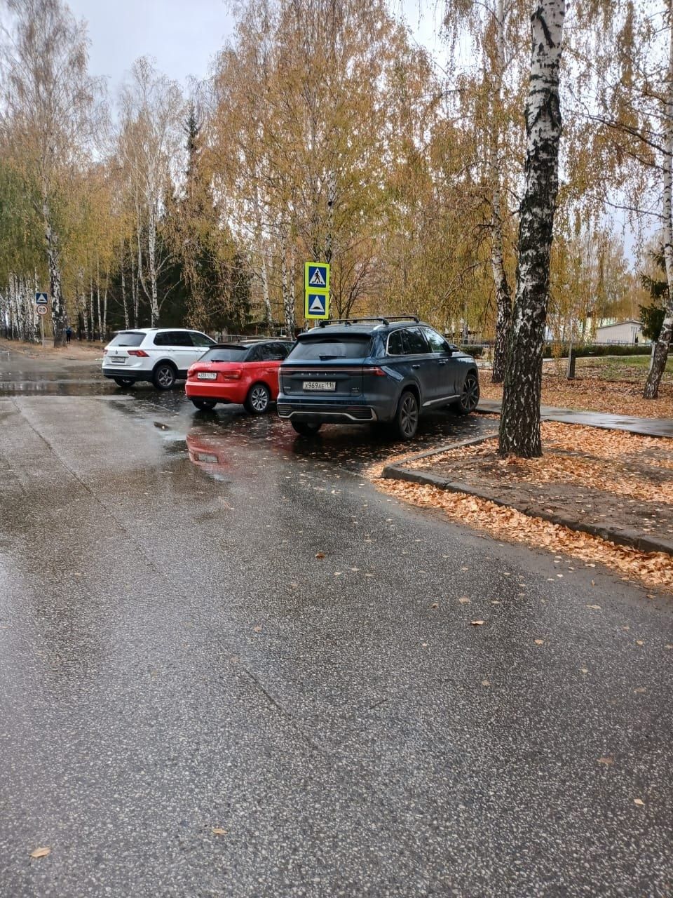 В поселке Габишево Лаишевского района достроили тротуар и оборудовали парковку