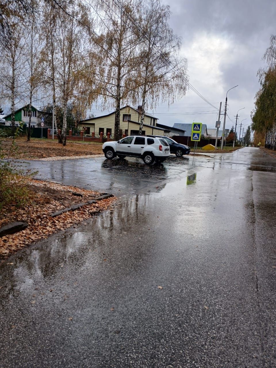 В поселке Габишево Лаишевского района достроили тротуар и оборудовали парковку