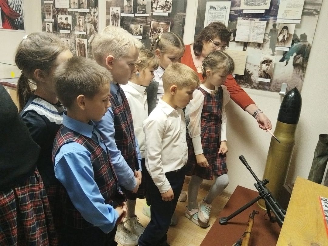 Среднедевятовские школьники посетили музей Боевой славы г. Лаишево