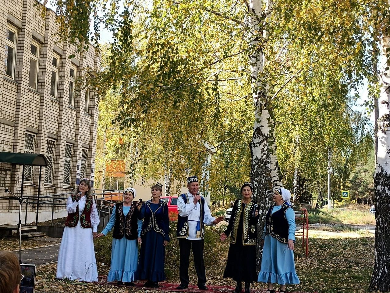 Старшее поколение Лаишевского района поздравили с Днем пожилых людей