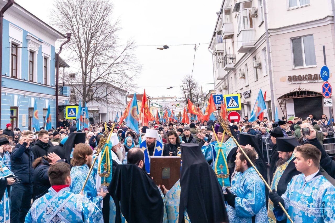 В столице Татарстана Крестный прошел ход с Казанской иконой Божией Матери