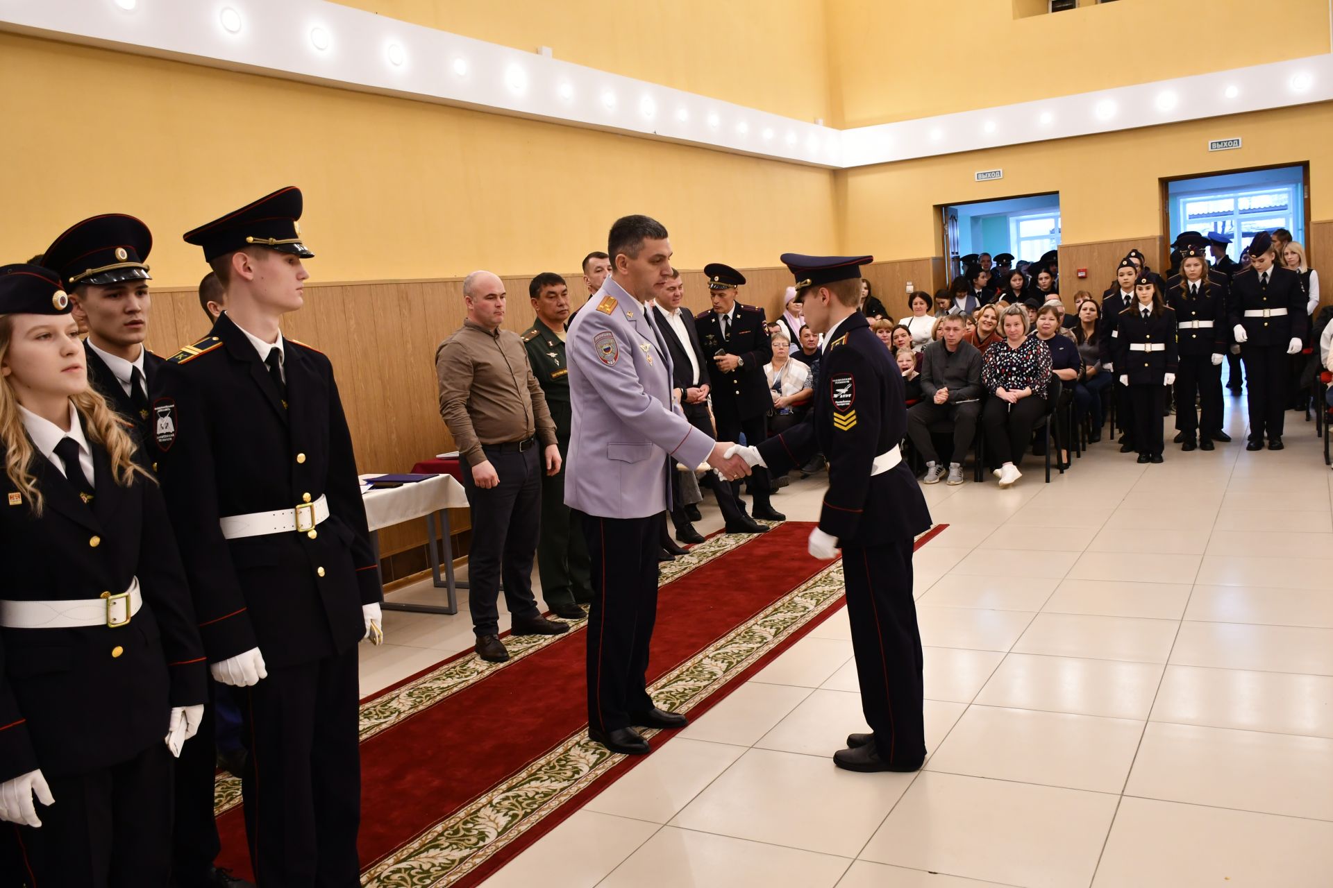 Сегодня курсанты Лаишевского технико-экономического техникума дали торжественное обещание