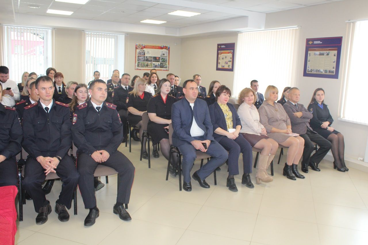 Полицейских Лаишевского района поздравили с профессиональным праздником