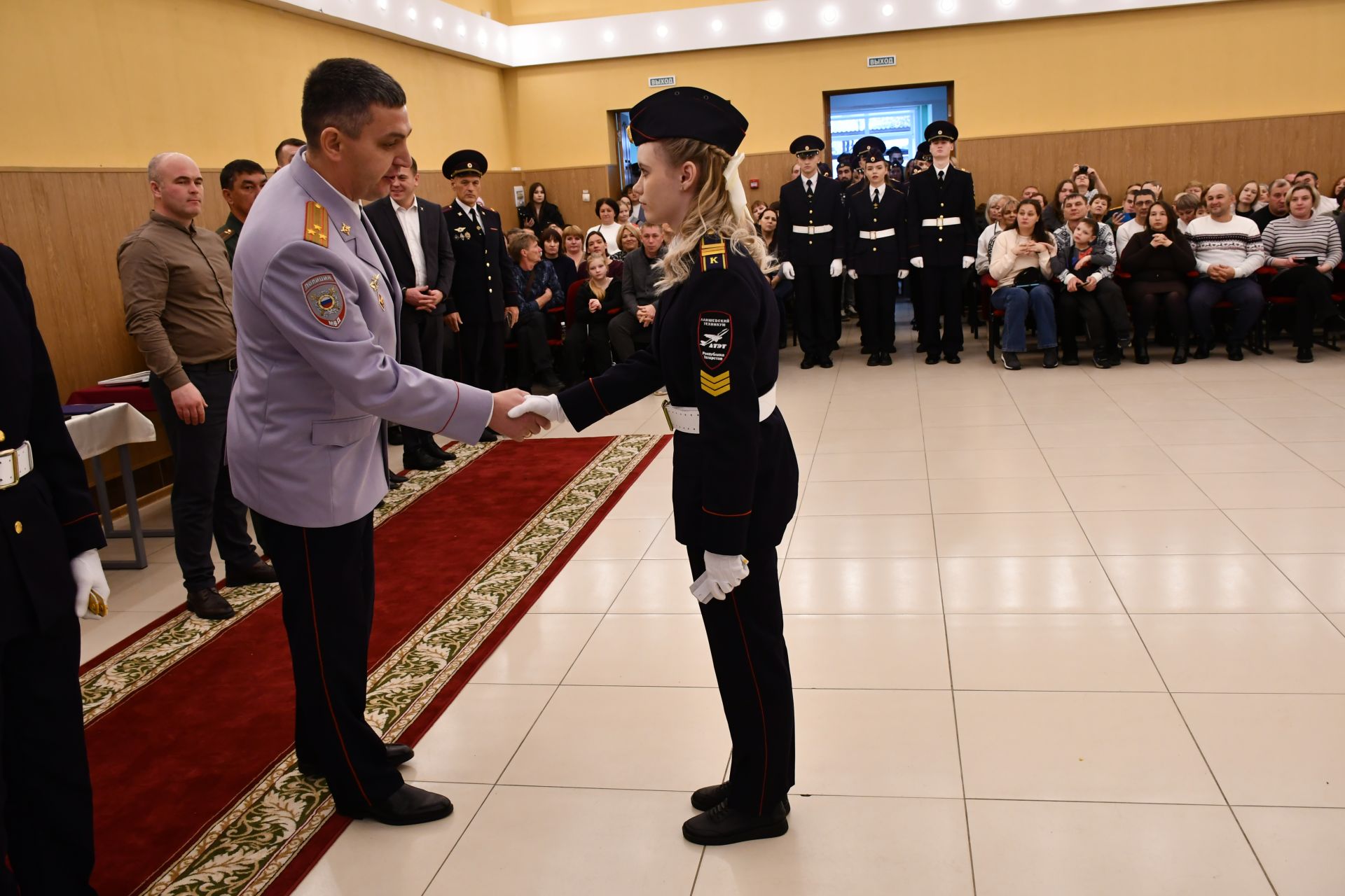 Сегодня курсанты Лаишевского технико-экономического техникума дали торжественное обещание