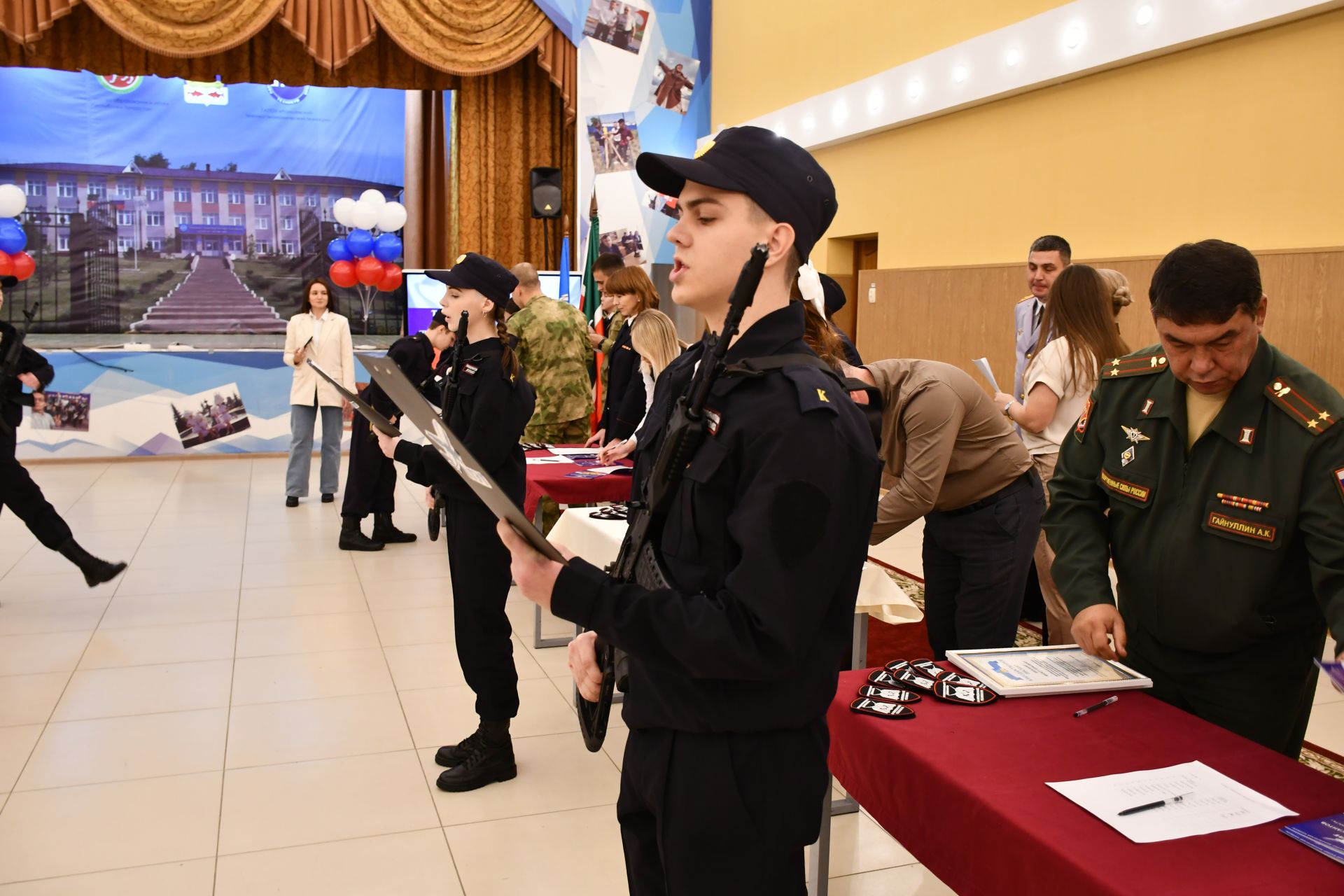 Сегодня курсанты Лаишевского технико-экономического техникума дали торжественное обещание