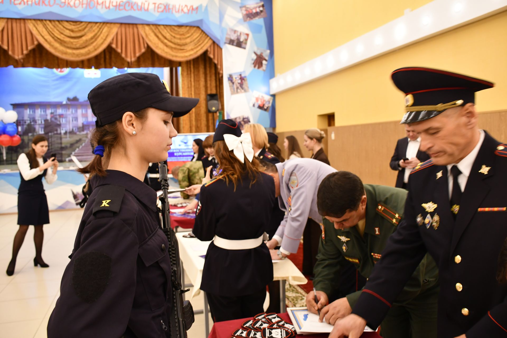 Сегодня курсанты Лаишевского технико-экономического техникума дали торжественное обещание