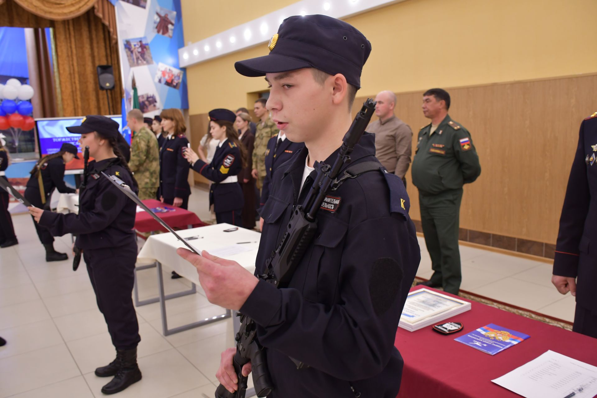 Сегодня курсанты Лаишевского технико-экономического техникума дали торжественное обещание