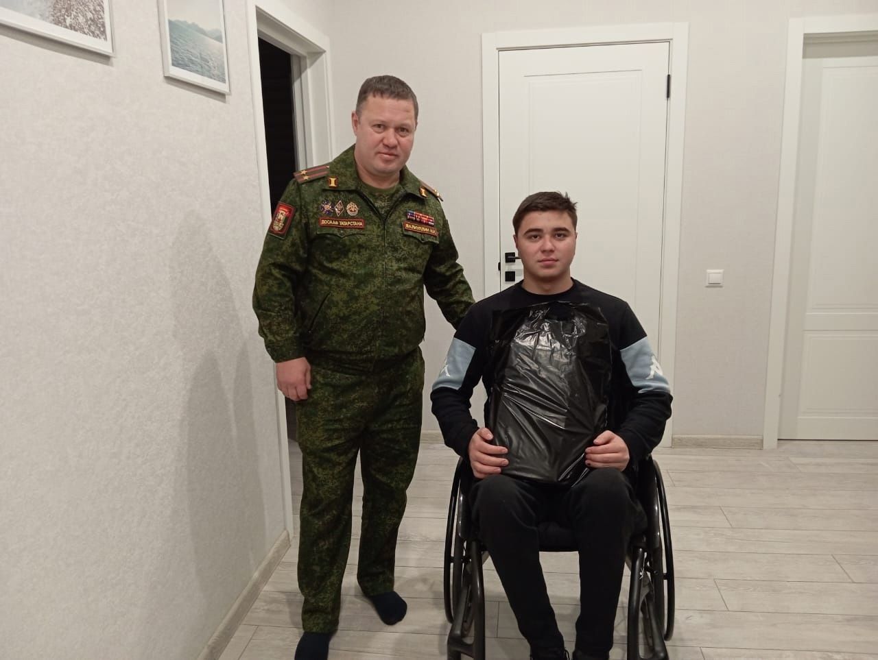 Председатель ДОСААФ Лаишевского района навестил участника СВО