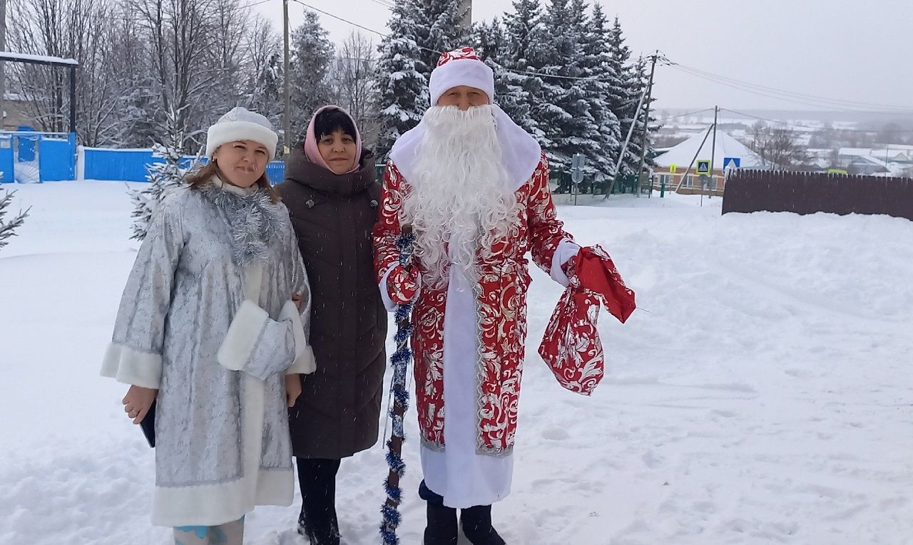 Дети с ограниченными возможностями в Лаишевском районе принимали поздравления с Новым годом