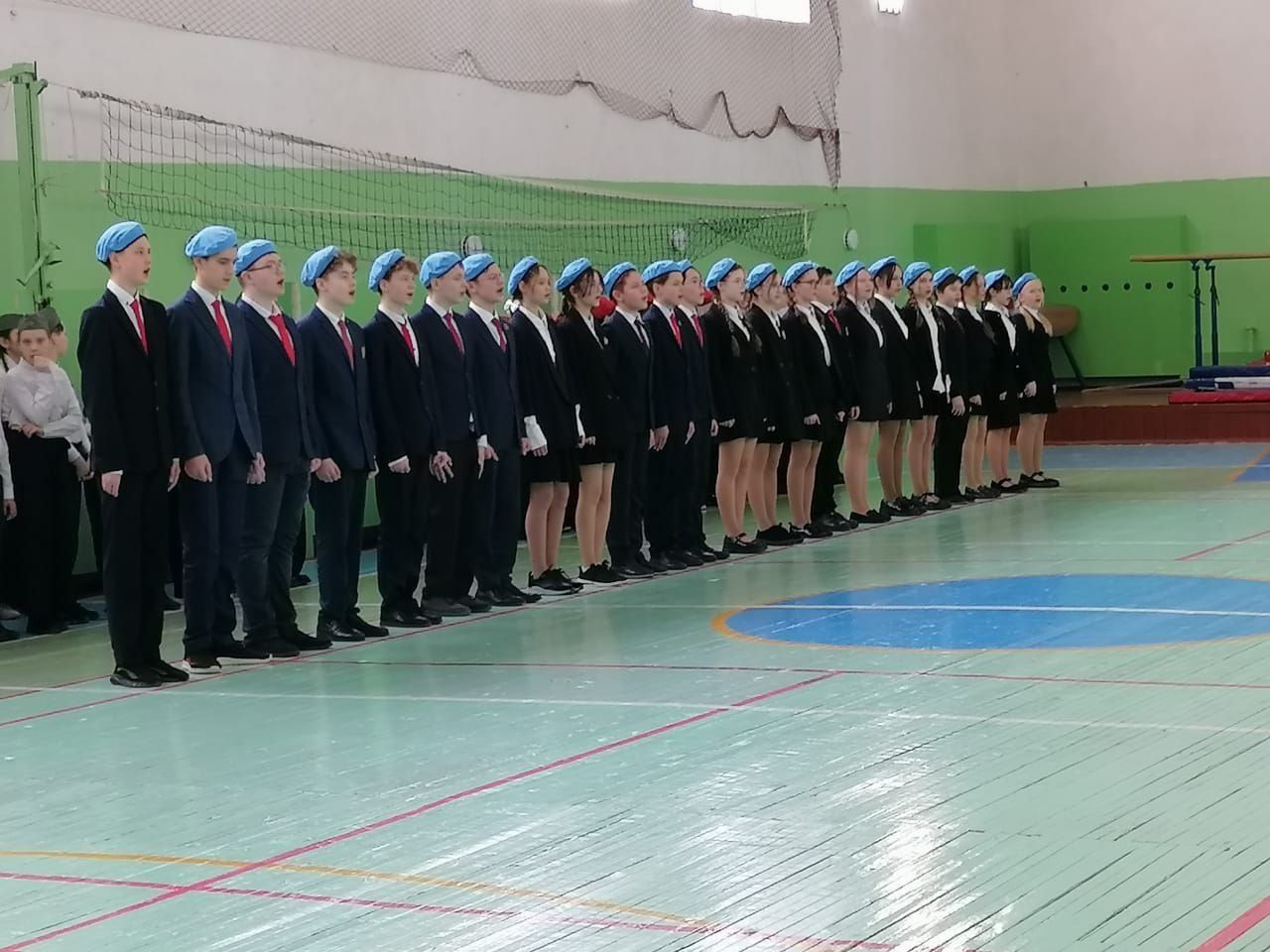 На смотр строя и песни в Лаишевском районе пригласили участника СВО