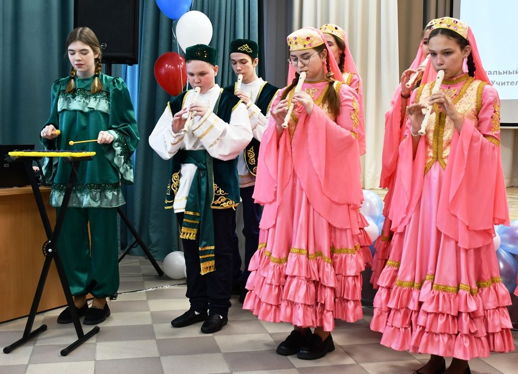 В Лаишевской школе № 2 проходит зональный этап республиканского конкурса «Учитель года-2024»