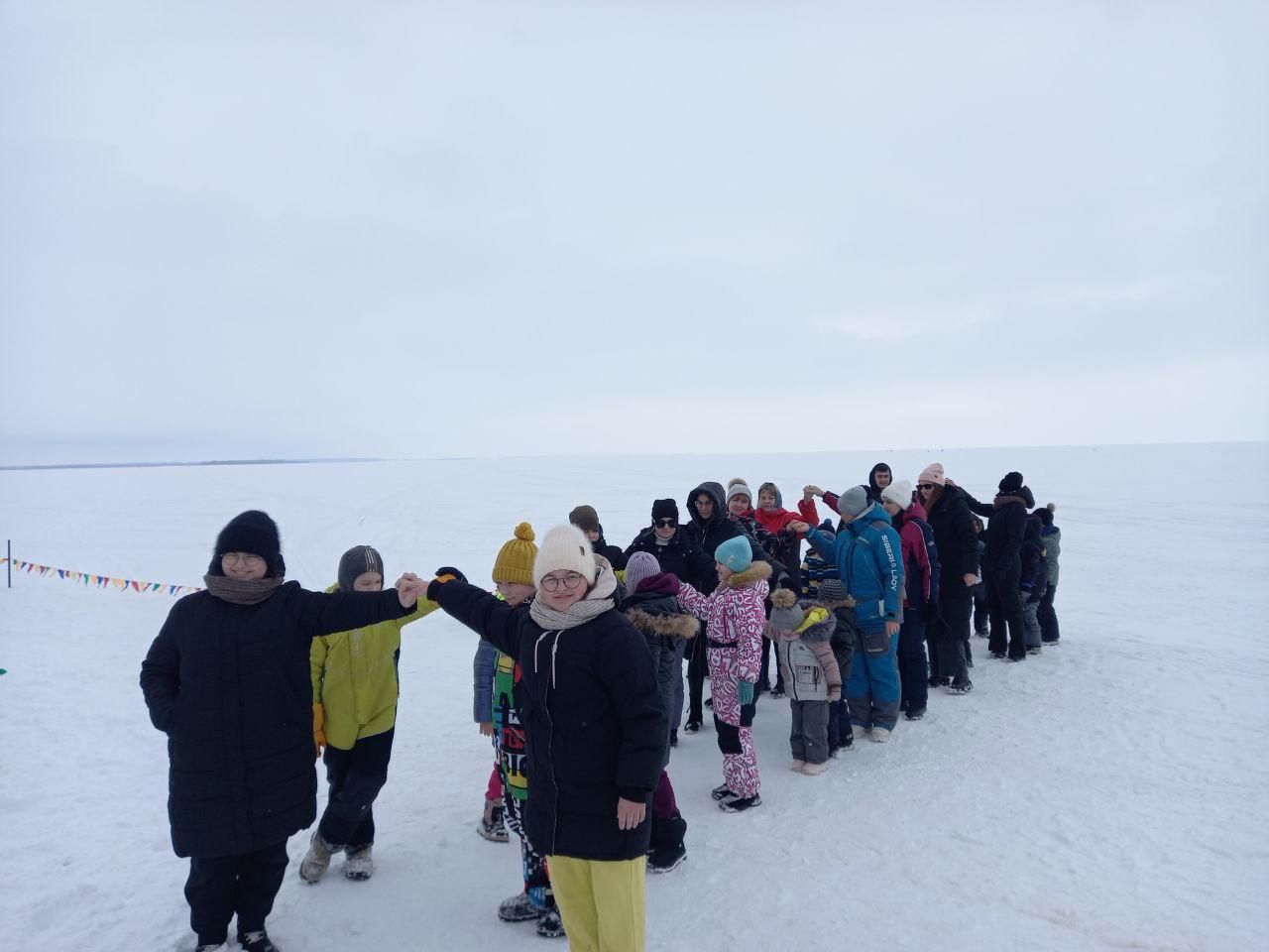 В селе Шуран Лаишевского района зиму проводили на льду Камы