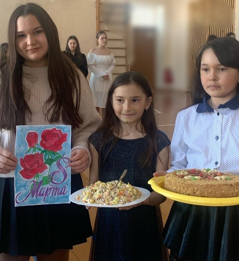 На конкурсе «А ну-ка, девушки» ученицы Лаишевского района блеснули умениями