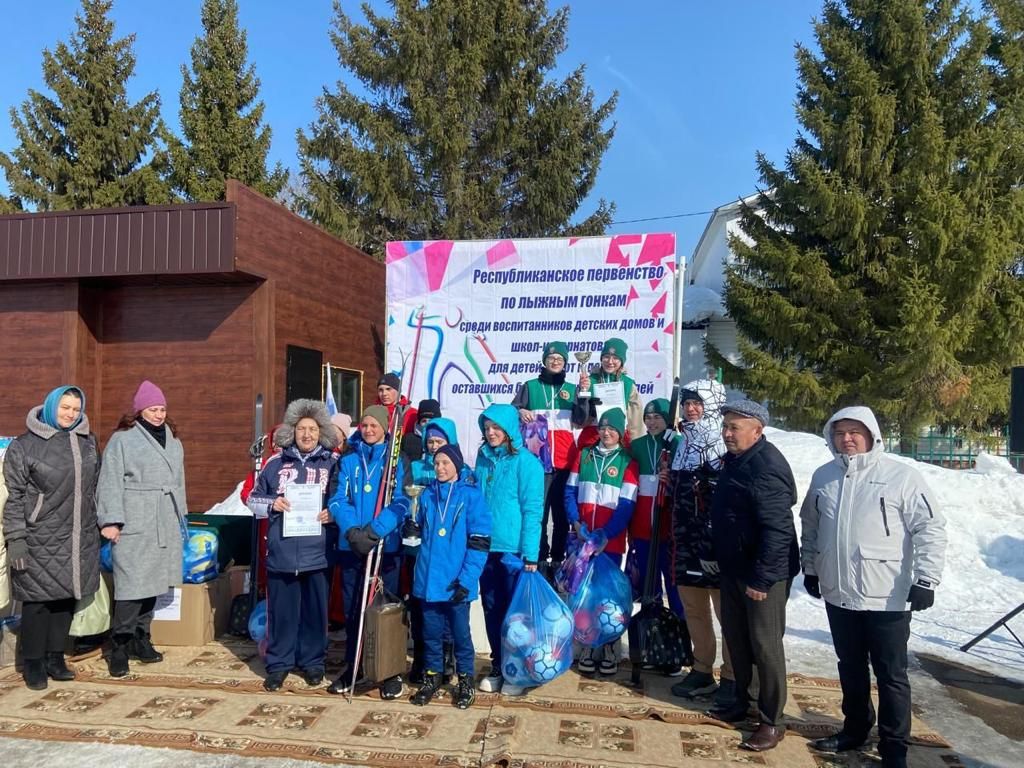На XII республиканском первенстве по лыжным гонкам лидировала сборная Лаишевского детдома