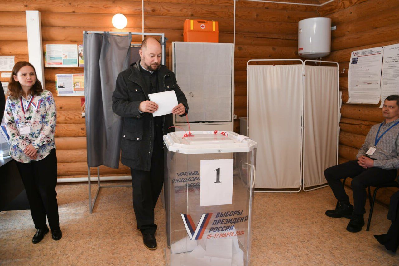 В Лаишевском районе проголосовал Асгат Сафаров