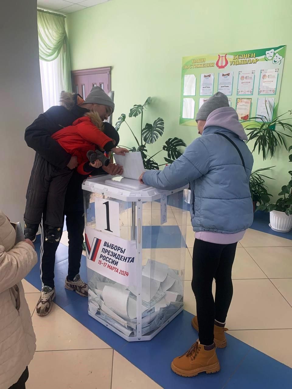 Жители Лаишевского района в Прощеное воскресенье продолжали активно голосовать