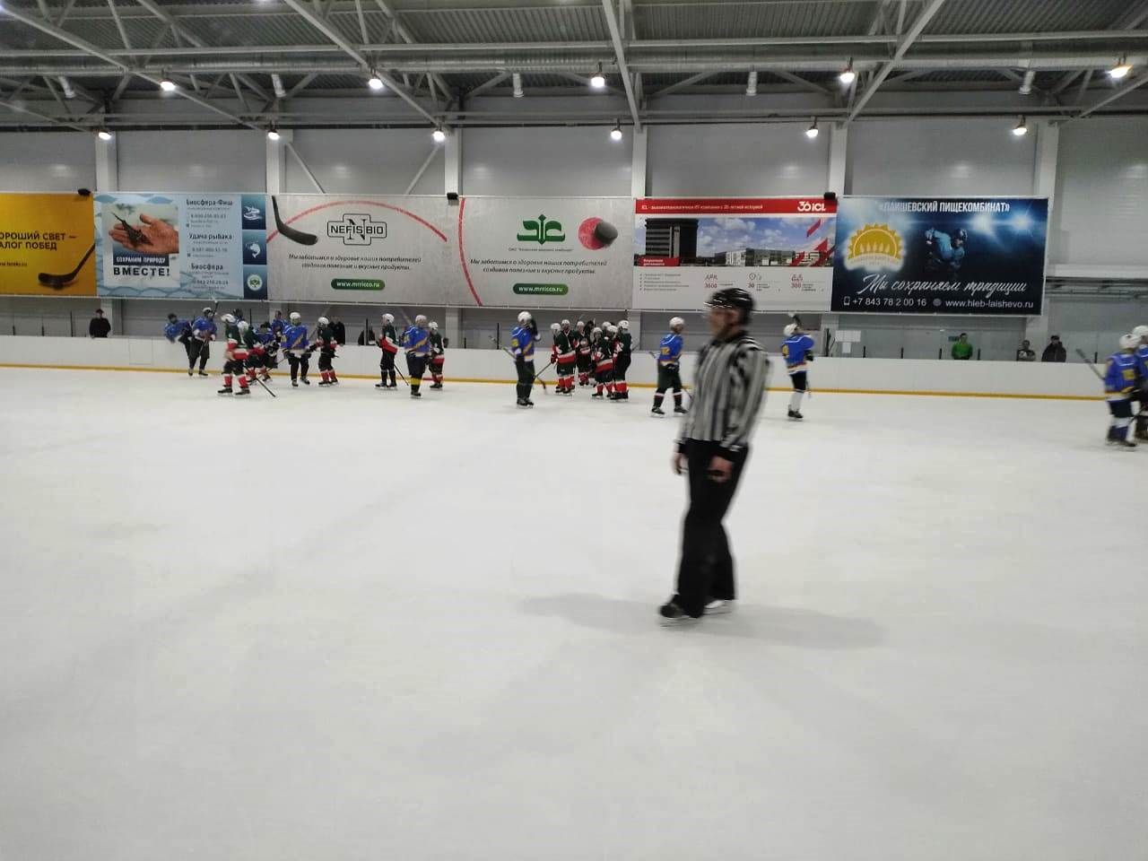 Ледовая арена «Лаишево»: идут соревнования по хоккею на Кубок главы Лаишевского района