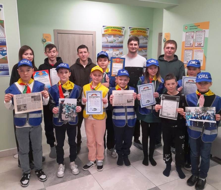 «Мы — история ЮИДа» -  в Кирбинской школе встретились два поколения юидовцев