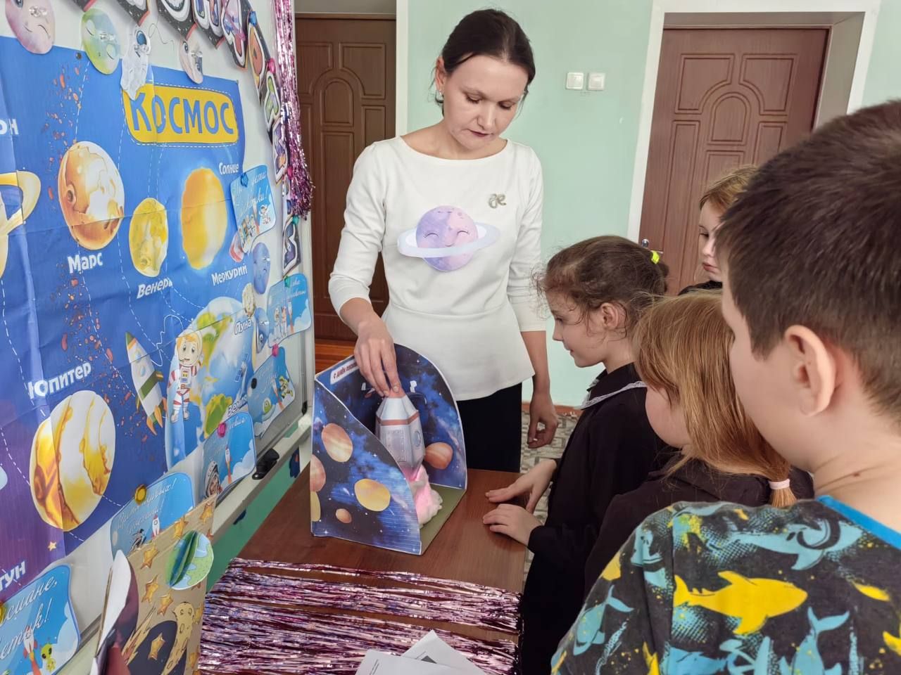 Квест — игра ко Дню космонавтики прошла для учеников Орловской школы