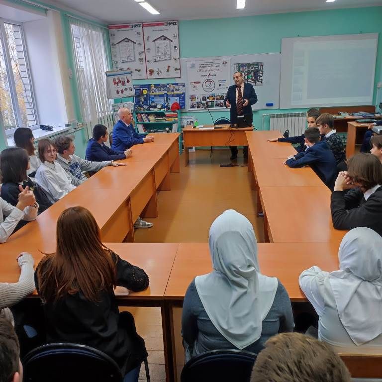Владимир Андреев: Участие в проекте «Школа практического ЖКХ» может помочь при поступлении в вуз или суз