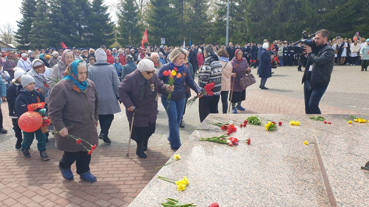 На митинге в лаишевском парке Победы почтили память погибших защитников Родины