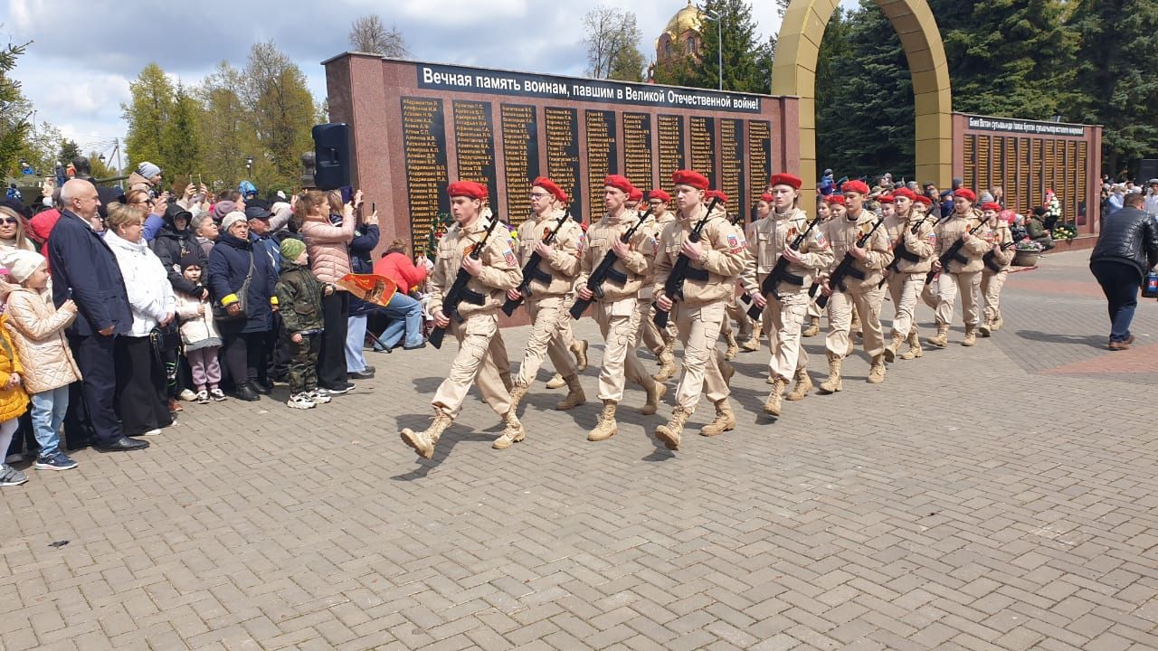 На митинге в лаишевском парке Победы почтили память погибших защитников Родины