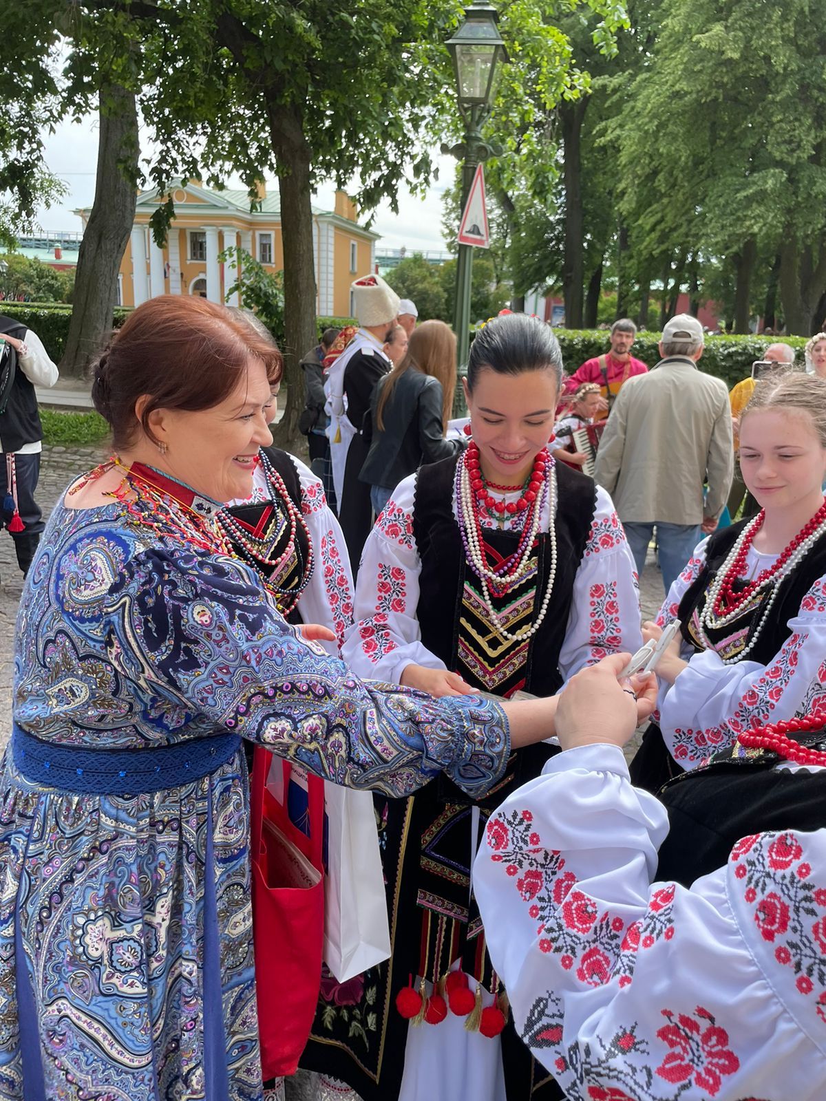 Любовь Хасанова  выступила в Петербурге на фестивале «Добровидение»