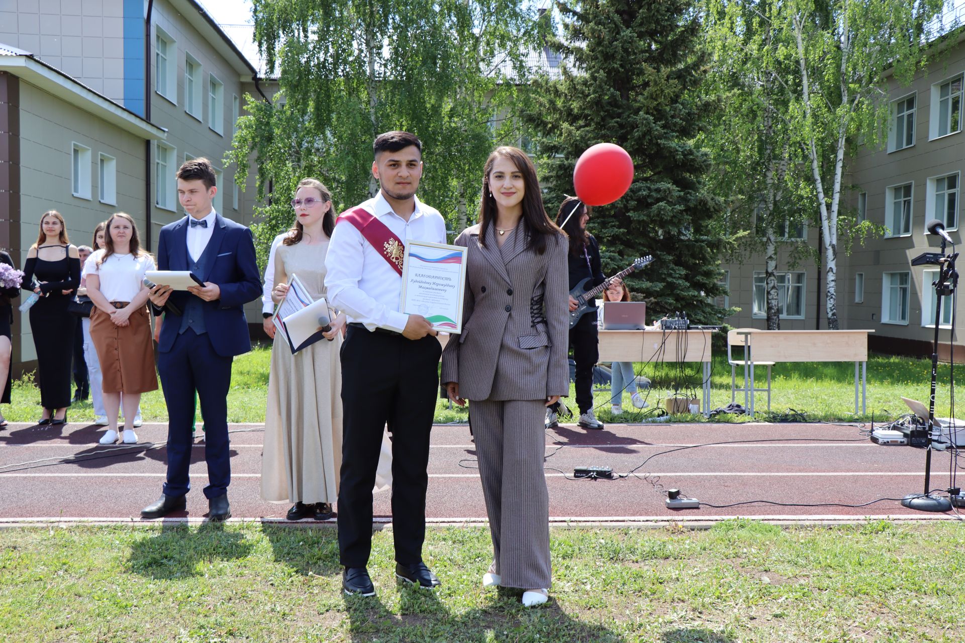 Последний звонок прозвенел для 109 выпускников Лаишевского технико-экономического техникума