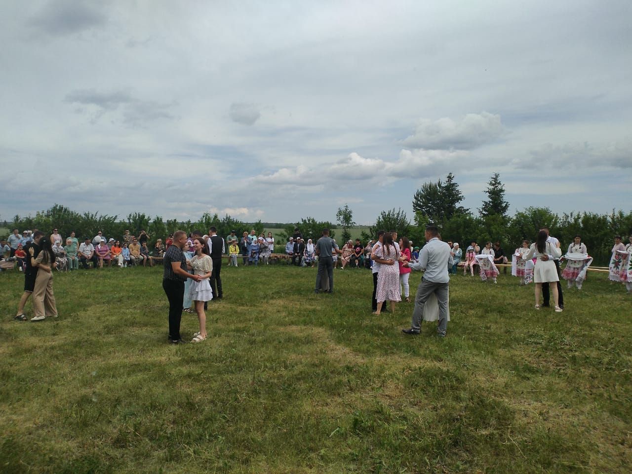 В Пелево на Сабантуе чествовали семейные пары