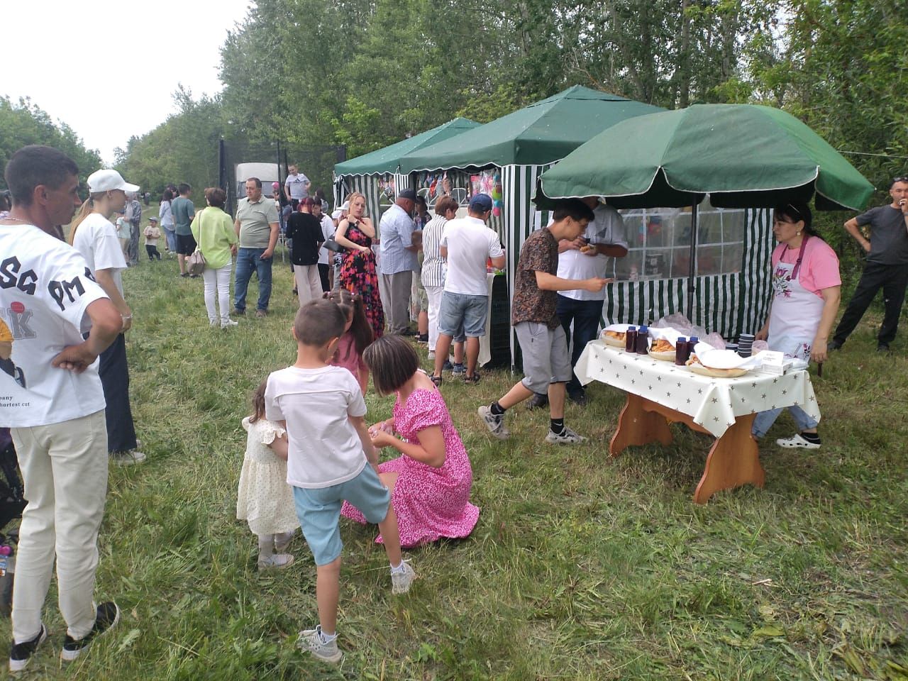 В Пелево на Сабантуе чествовали семейные пары