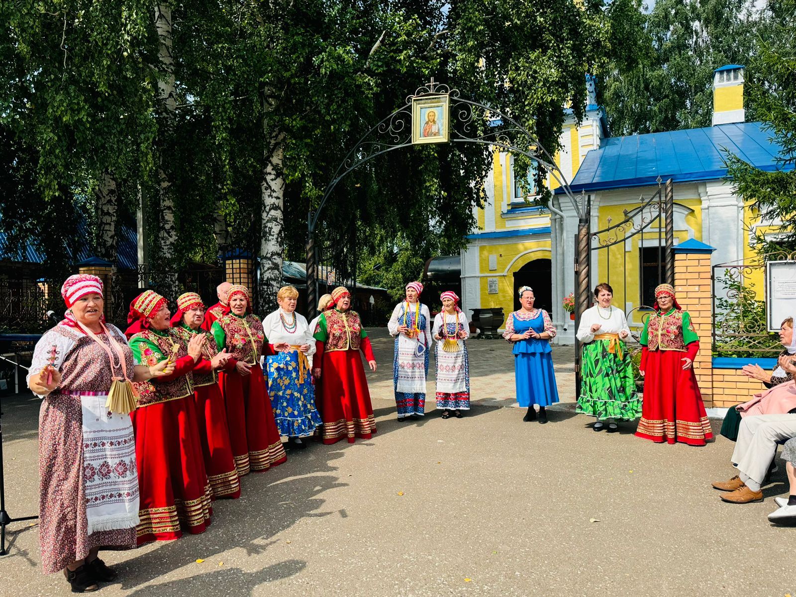 На Яблочный спас отмечают День села в Больших Кабанах