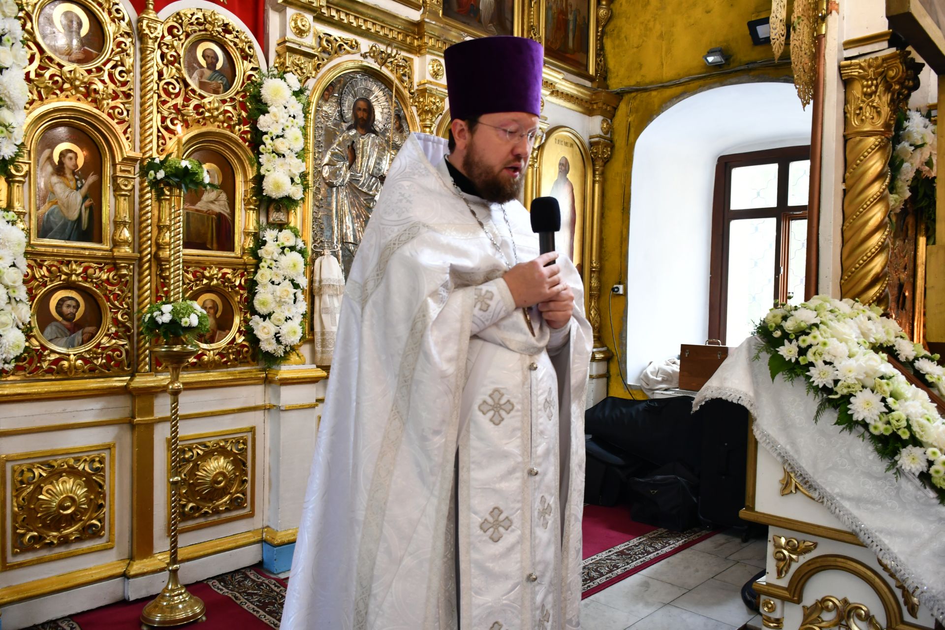 Глава Татарстанской митрополии совершил Божественную литургию в Преображенском храме в селе Большие Кабаны