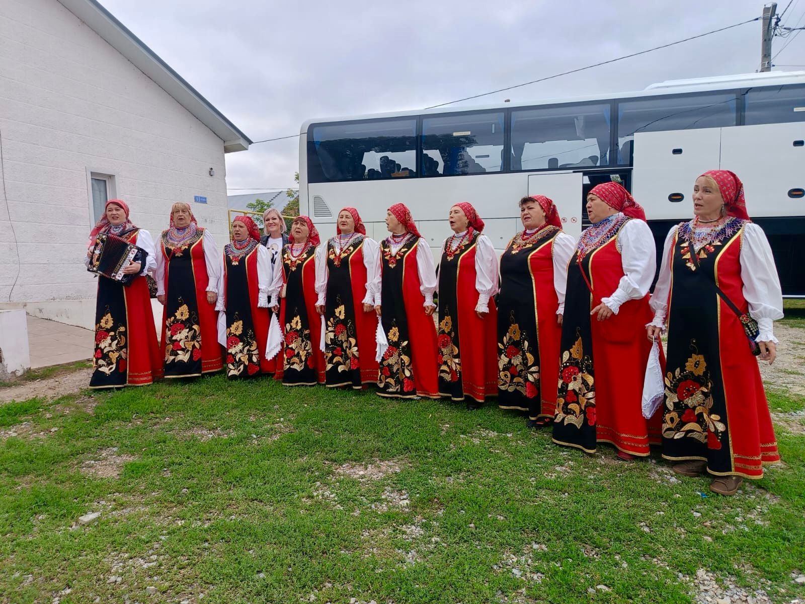 Лаишевские ансамбли покорили Красновидово