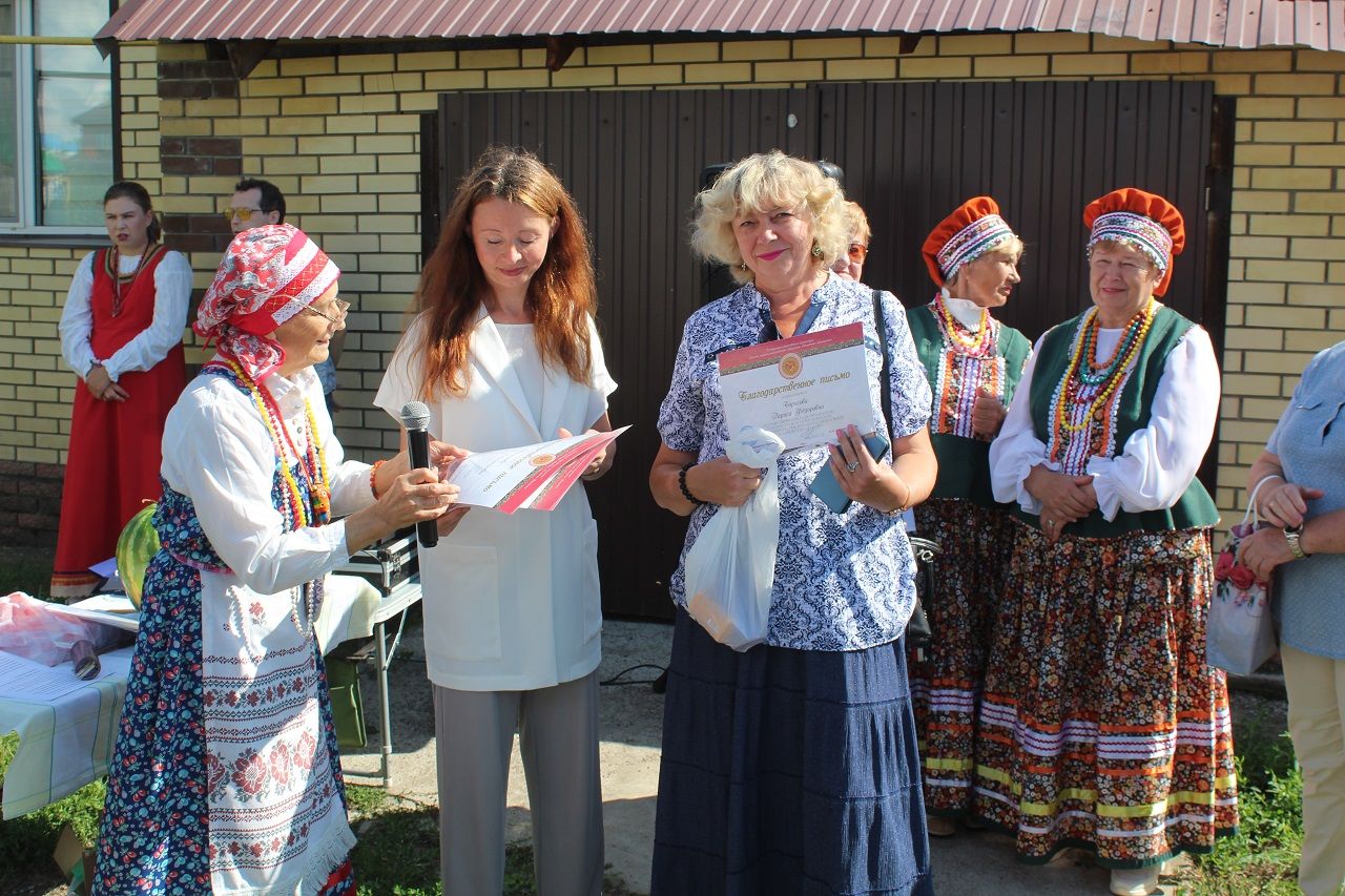 Жители лаишевской улицы Пролетарская отметили свой праздник