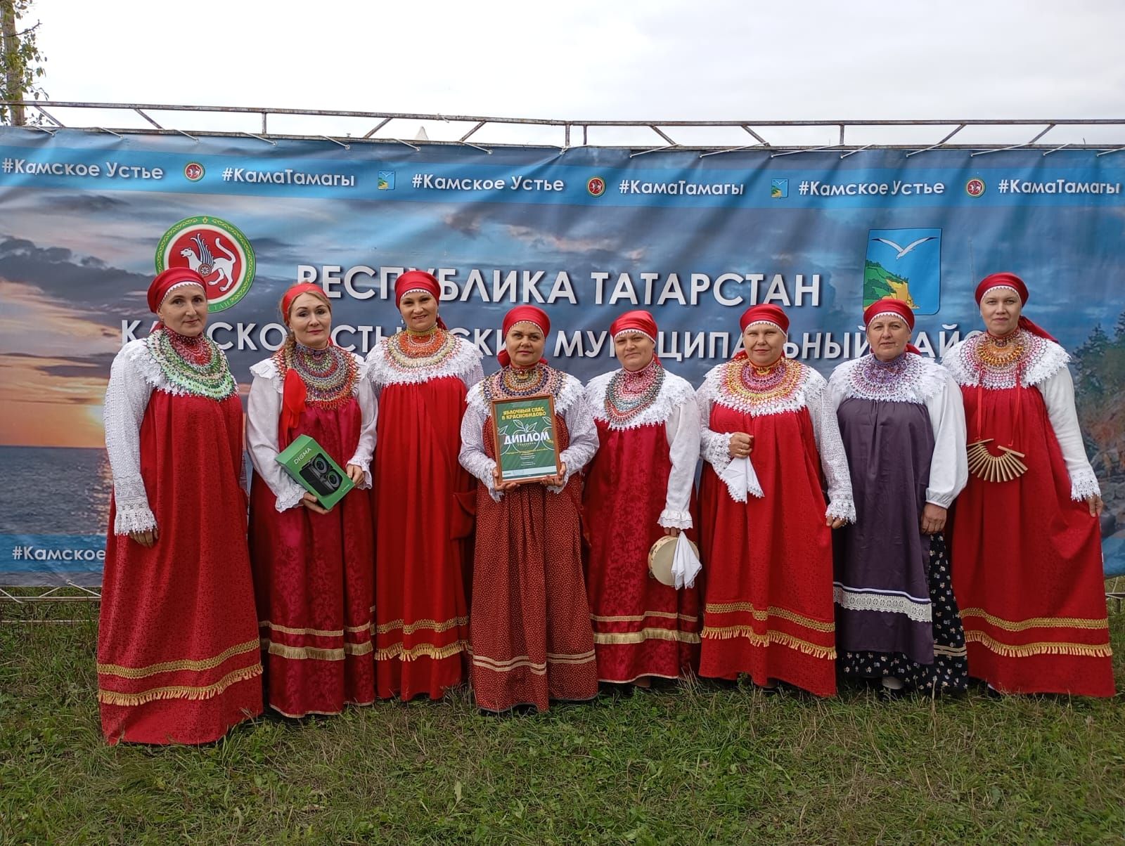 Артисты Лаишевского района выступили в Камско-Устьинском районе