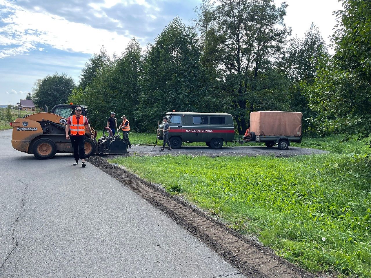 В Лаишевском районе ежедневно идут работы по благоустройству