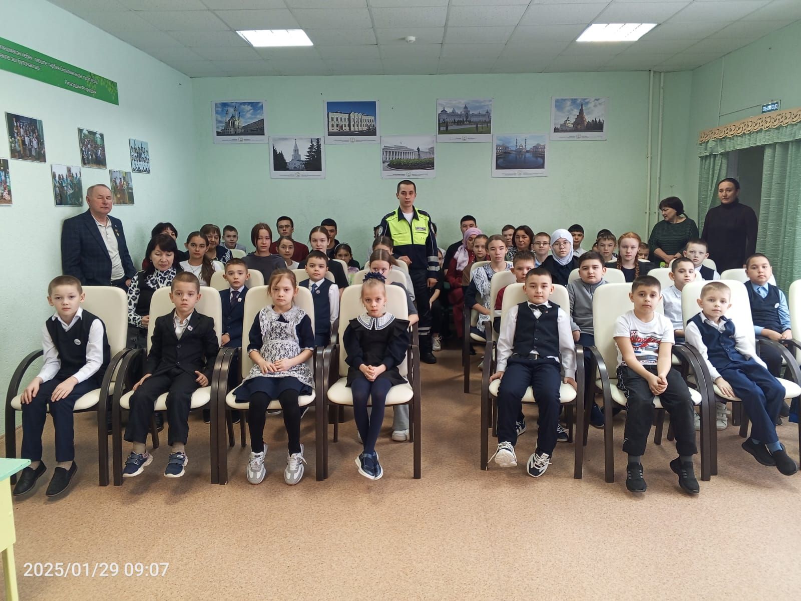 В Именьковскую школу пришел инспектор