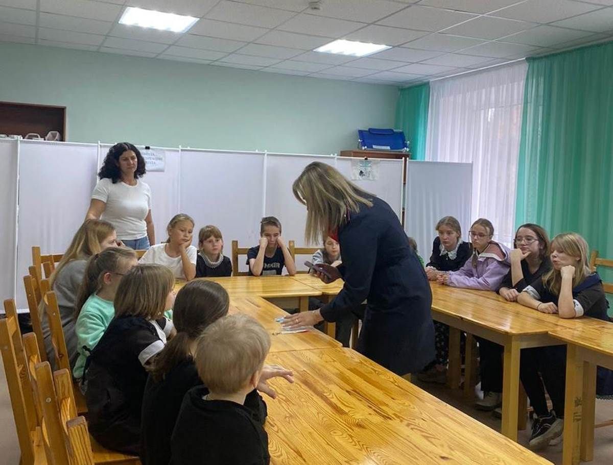 Яшь җәяүлеләр өчен юлларда куркынычсызлык буенча дәресләр
