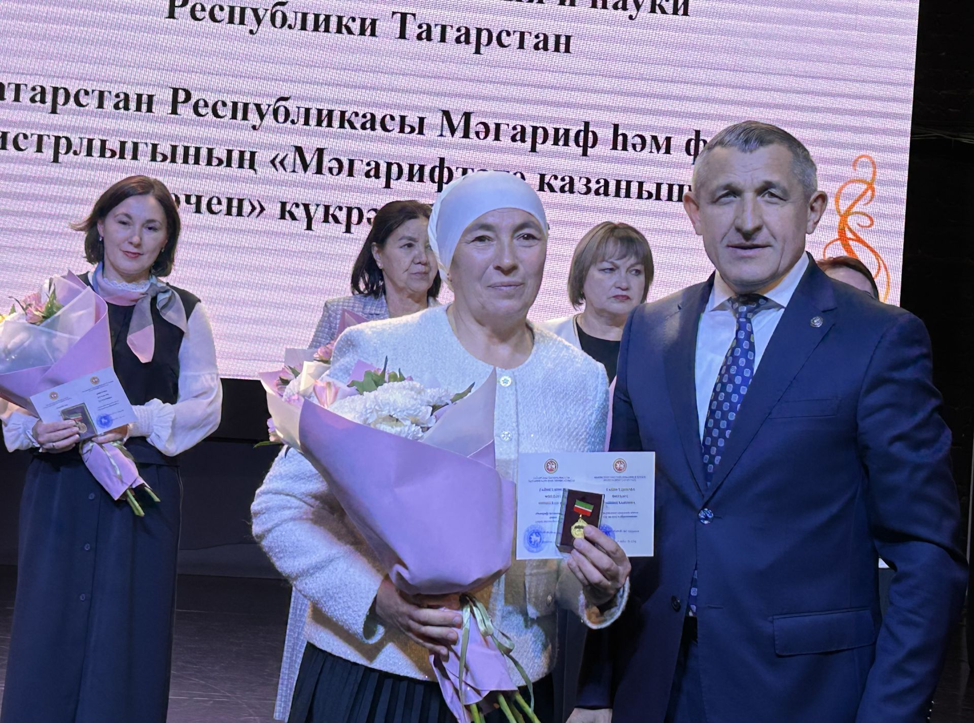 В Лаишевском доме культуры отметили День учителя