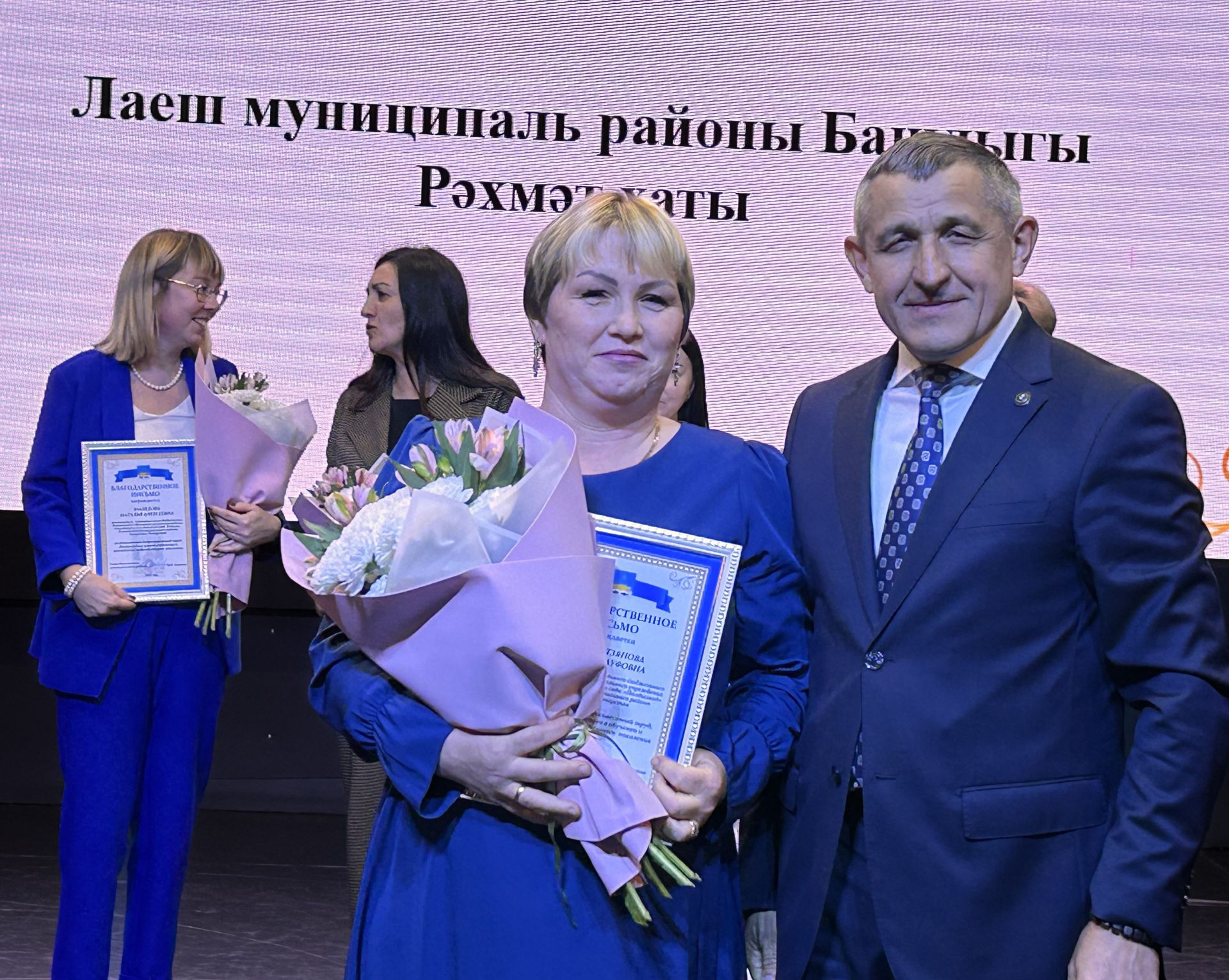 В Лаишевском доме культуры отметили День учителя