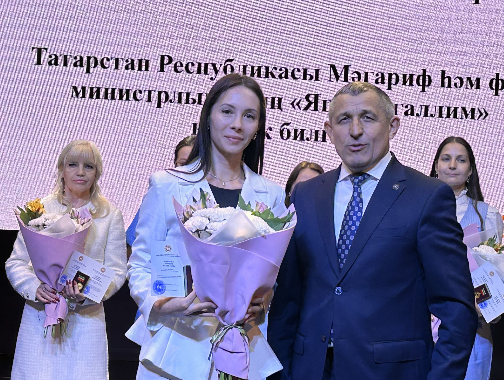 В Лаишевском доме культуры отметили День учителя