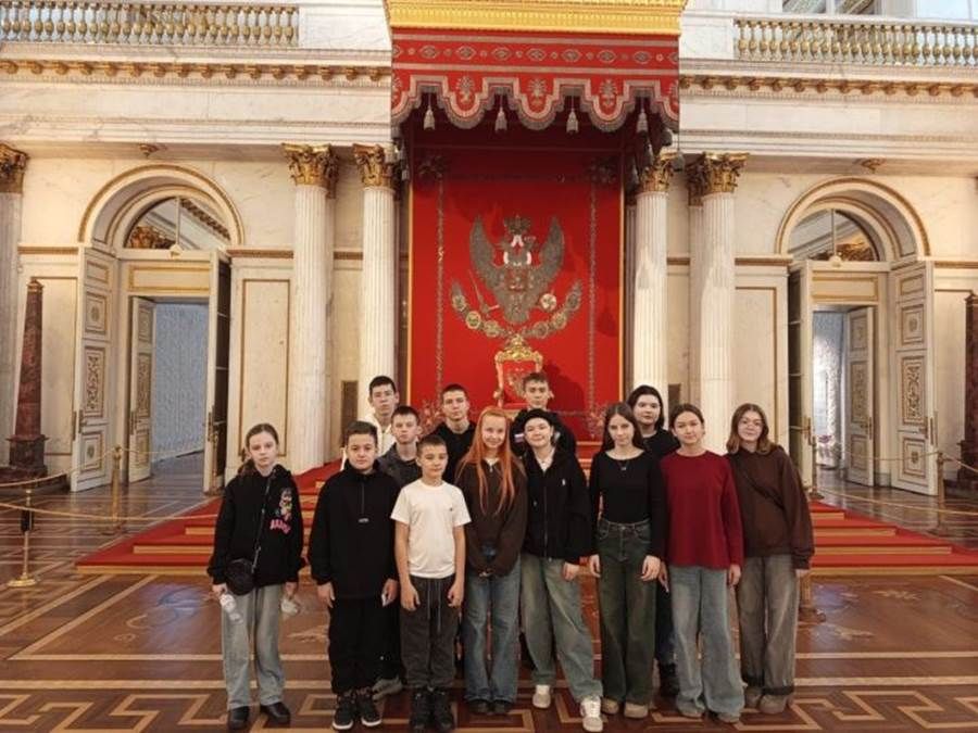 Лаеш районыннан тугызынчы сыйныф укучылары Санкт-Петербургта булдылар