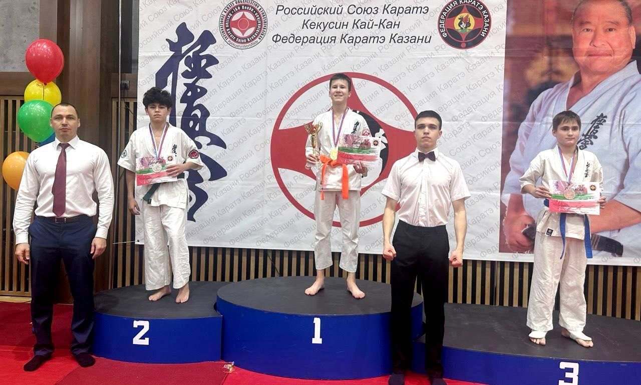 Воспитанники СДЦ «Дружба» блестяще выступили на «Кубке Содружества» по каратэ